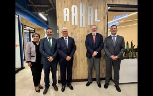 Read more about the article UPANA presenta el primer posgrado de “MUSIC BUSINESS DE CENTROAMÉRICA”