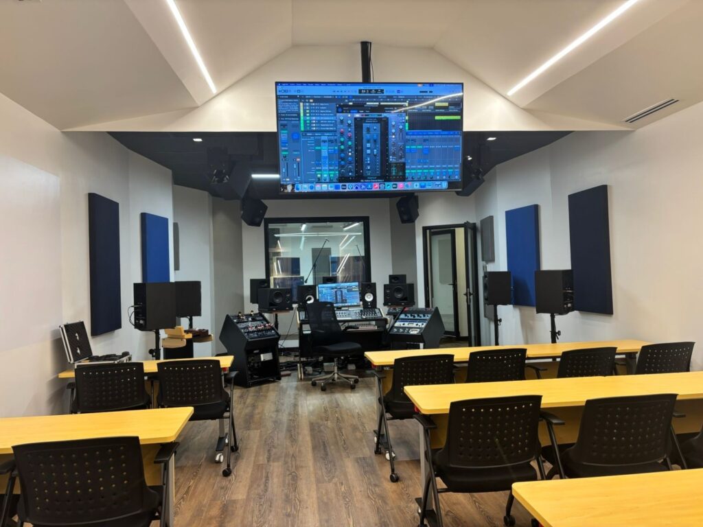 PRIMER ESTUDIO DE GRABACIÓN CON TECNOLOGÍA DOLBY ATMOS 7.2.4 EN CENTROAMÉRICA