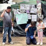 Oración en protesta marca jornada en la USAC